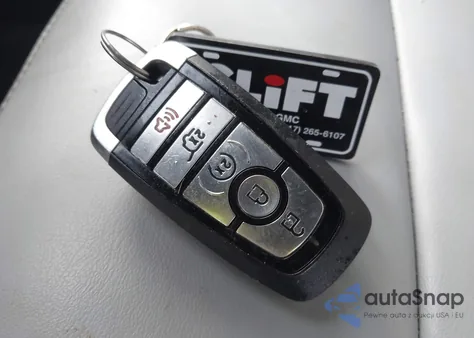 2021 Ford Explorer Xlt from USA, damaged, VIN 1FMSK8DH2MGB14995